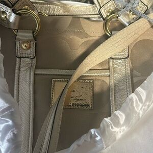 Coach Poppy Game Bag!!!